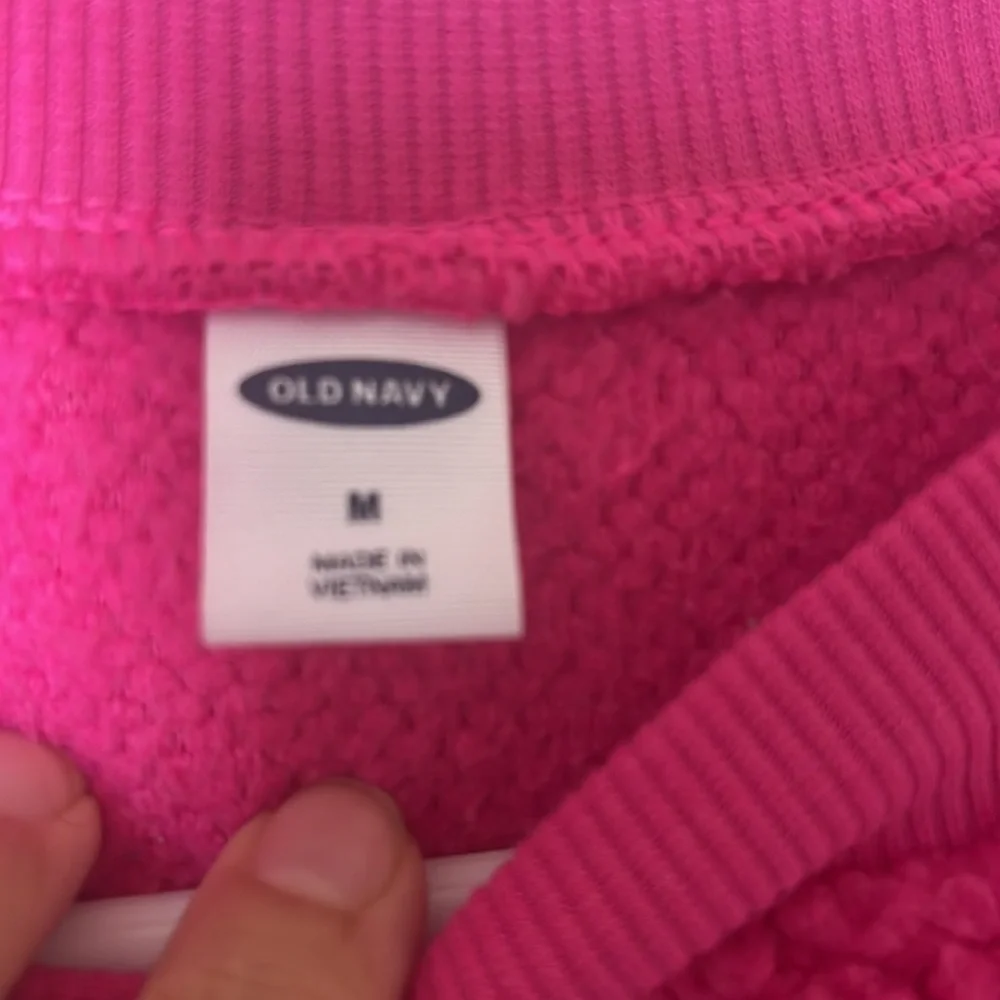 Old Navy Pink Plush Sweater sz M - Picture 2 of 6